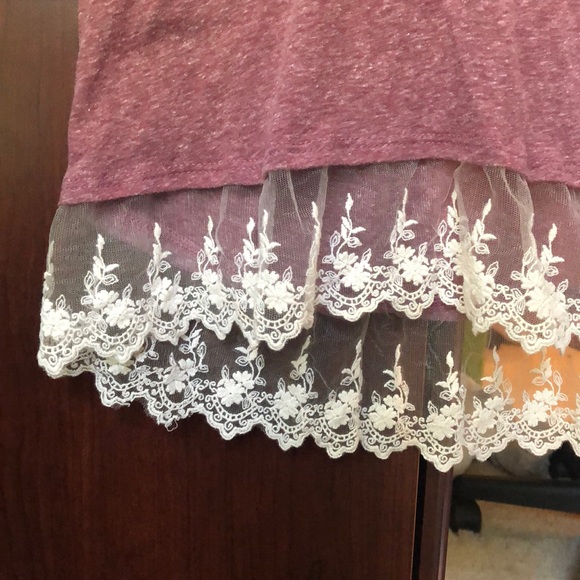 Botique Top - Picture 2 of 2